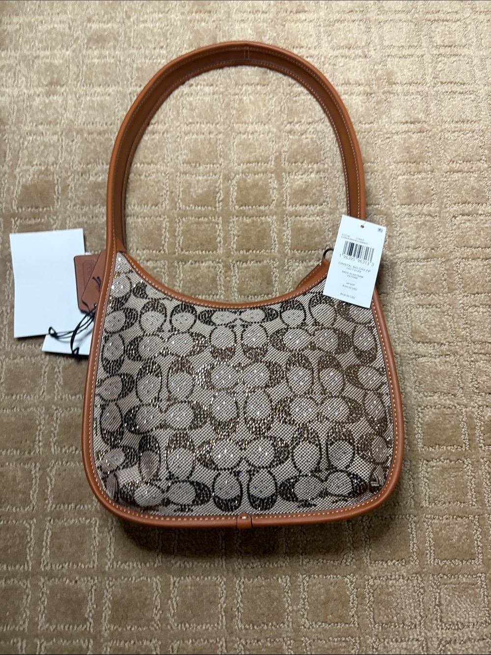 Coach Curve Zip in Crystal Jacquard - Picture 4 of 10